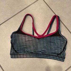 Lululemon sports bra